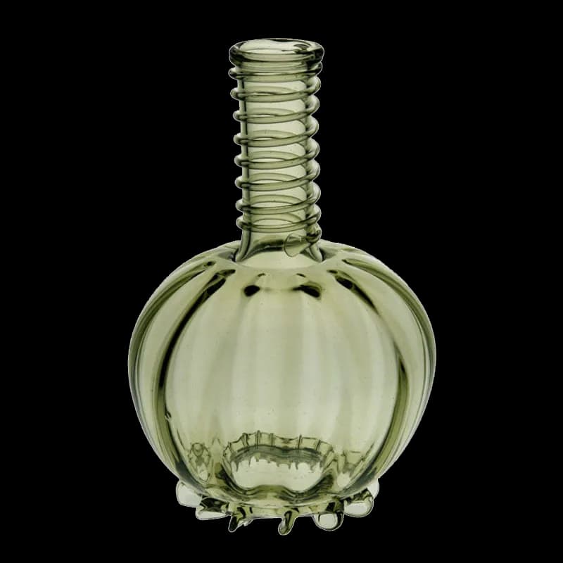 Spätmittelalterlicher Glasflasche mit spiralförmigen Hals, nach Original aus Böhmen